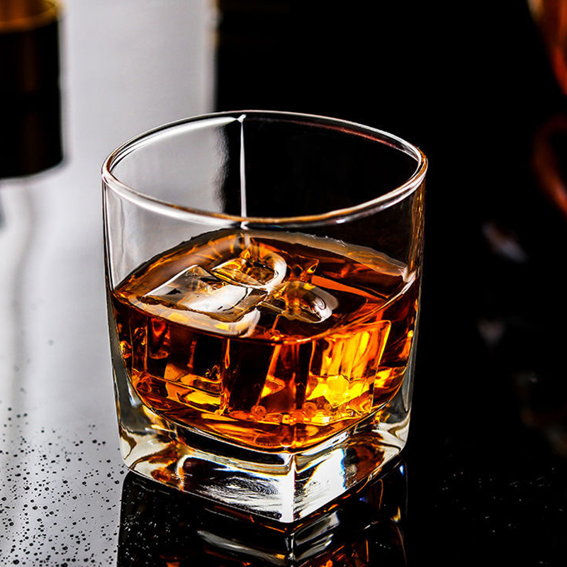 Wine Beer Liquor - 235ml 4 szt. Zestaw piwo brandy